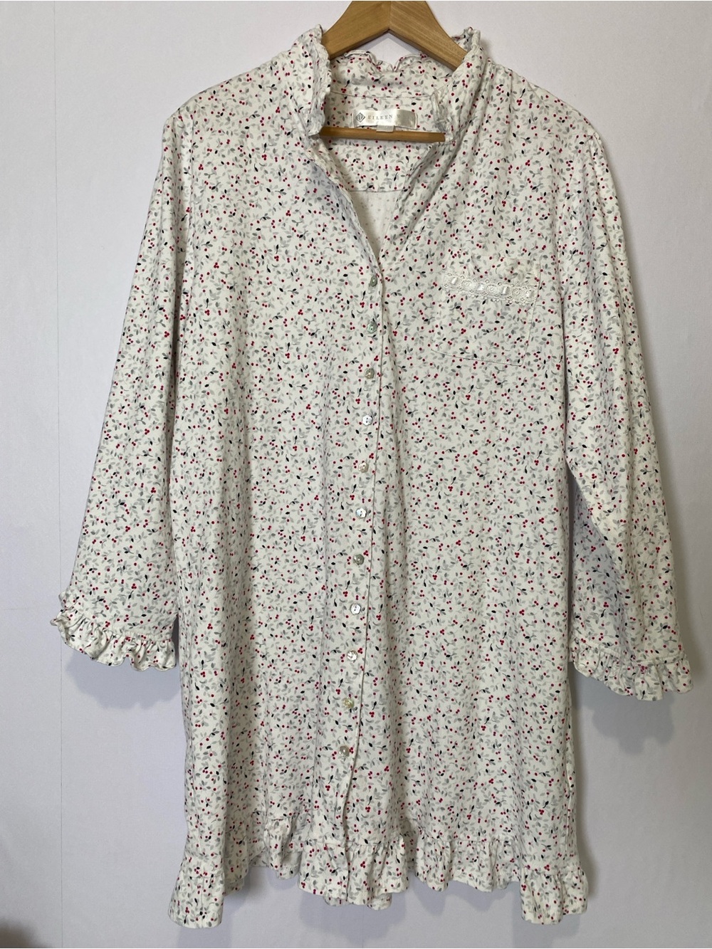 Eileen West Cream Floral Button-Front Nightshirt - Picture 1 of 9